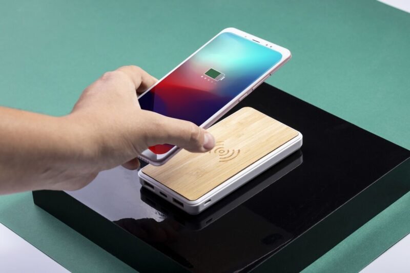 Power Bank Dickens