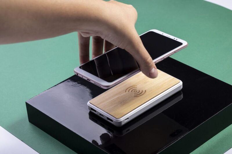 Power Bank Dickens